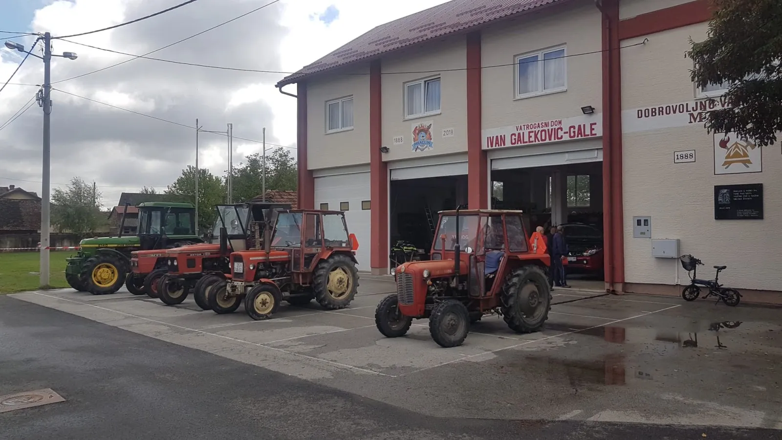 Tehnički pregled traktora u Mraclinu